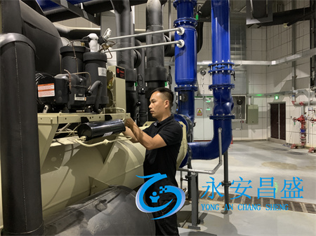 水冷中央空調(diào)清洗全攻略 關乎辦公環(huán)境與健康