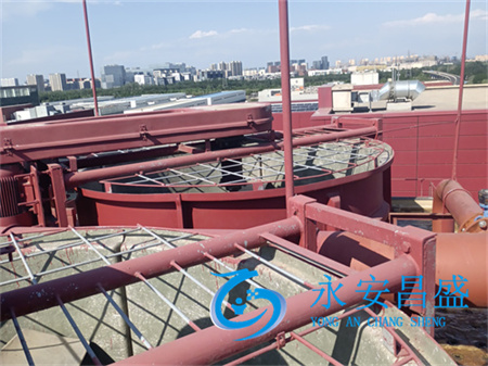 全方位解析空調(diào)分管機(jī)清洗技巧，助力中央空調(diào)持久高效制冷